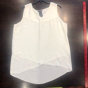 Chelsea & Theodore Women’s Sleeveless Shirt in Ivory, Large